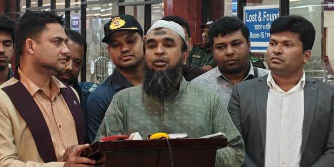 হরমুজে ১১৫ দিন আটকা, অবশেষে পরিবারের কাছে ফিরলেন ১৭ নাবিক