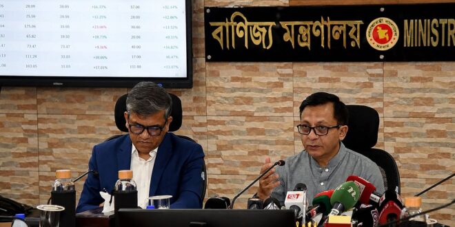চলতি অর্থবছরে রপ্তানির লক্ষ্য কমানো হলো, পরিমাণ ৬৩ দশমিক ৪ বিলিয়ন ডলার