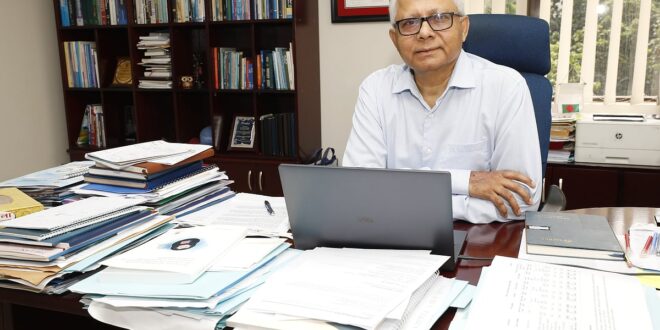 অনুসন্ধিৎসু হতে হবে—তাহমিদ আহমেদ, নির্বাহী পরিচালক, আইসিডিডিআরবি