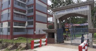 ভূগোলের শিক্ষক পড়ান কৃষিশিক্ষা, রসায়নের শিক্ষক নেই