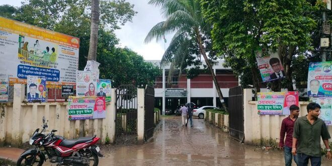 মাগুরায় সম্ভাব্য প্রার্থীদের প্রচার, সরকারি স্থাপনায় সাইনবোর্ডের ছড়াছড়ি