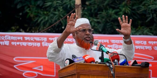 বোমা উদ্ধারের ঘটনায় উদ্বেগ জানিয়ে গোলাম পরওয়ার বললেন, মানুষের নিরাপত্তা আজ প্রশ্নের মুখে