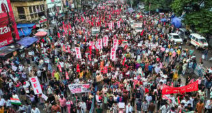 শিক্ষামন্ত্রীর পদত্যাগসহ বিভিন্ন দাবিতে কলকাতায় বড় বিক্ষোভ