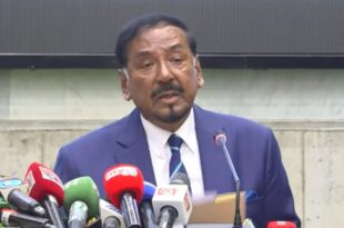তিনি মাফিয়া আমলে নির্বাচিত হলেও জনগণের সরকারের প্রতি তাঁর সমর্থন ছিল