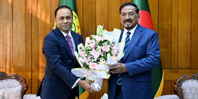 রাষ্ট্রপতির দায়িত্ব গ্রহণ করায় স্পিকারকে ফুলেল শুভেচ্ছা