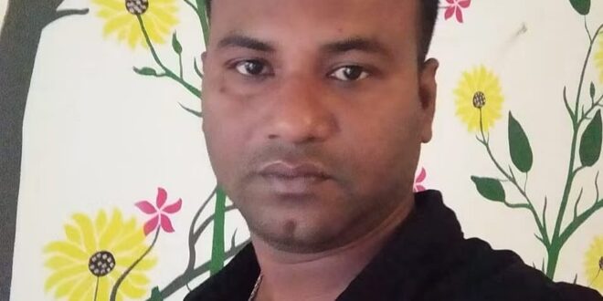 বাকিতে পণ্য না দেওয়ায় ব্যবসায়ীকে হুমকির অভিযোগ, শ্রমিক দল নেতাকে অব্যাহতি