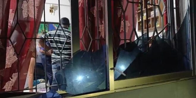 মাদারীপুরে বিএনপি নেতার বাড়িতে হামলা-ভাঙচুর