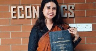 একটি থিসিস ডিফেন্স এবং একজন মায়ের অসমাপ্ত স্বপ্নের পূর্ণতায় নীলার লড়াই