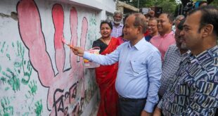 রং ফিরছে জুলাই গ্রাফিতিতে