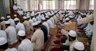 জুমার খুতবা চলাকালে মসজিদের অর্থ সংগ্রহ: বিধান কী