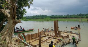 ৫০ দিন পর আড়িয়াল খাঁর তলদেশে থাকা তিতাসের লাইনের ছিদ্র মেরামত