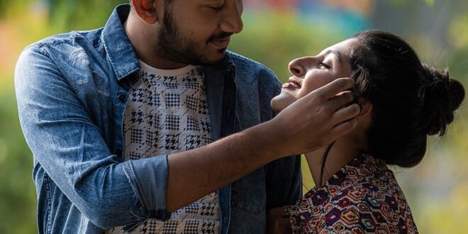 প্রেমে বারবার বিভ্রান্ত হচ্ছেন? যুক্তরাষ্ট্রের জনপ্রিয় লেখক মেল রবিনস বলছেন, ‘মিক্সড সিগন্যাল’ বলে কিছুই নেই