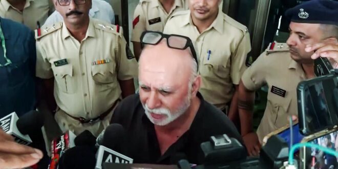 সহকর্মীকে ধর্ষণের মামলায় তেহেলকার সাবেক সম্পাদক তেজপালকে ১০ বছরের কারাদণ্ড