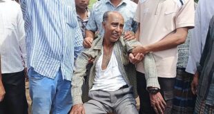 শিক্ষককে তুলে নিয়ে মারধরের অভিযোগ আওয়ামী লীগ নেতার বিরুদ্ধে
