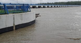 ভারী বৃষ্টিতে তিস্তার পানি বেড়ে বিপৎসীমার ১৩ সেন্টিমিটার ওপরে